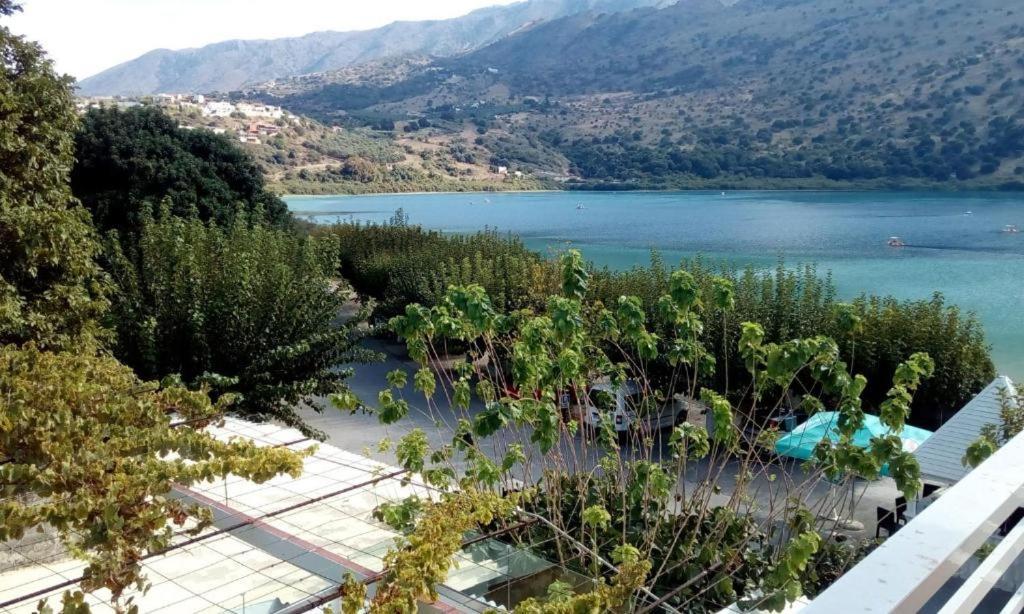 Korissia With Lake View Kournás Extérieur photo